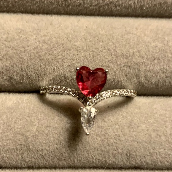 Coquette Style Ruby Heart Ring - Size 8 - Picture 6 of 6